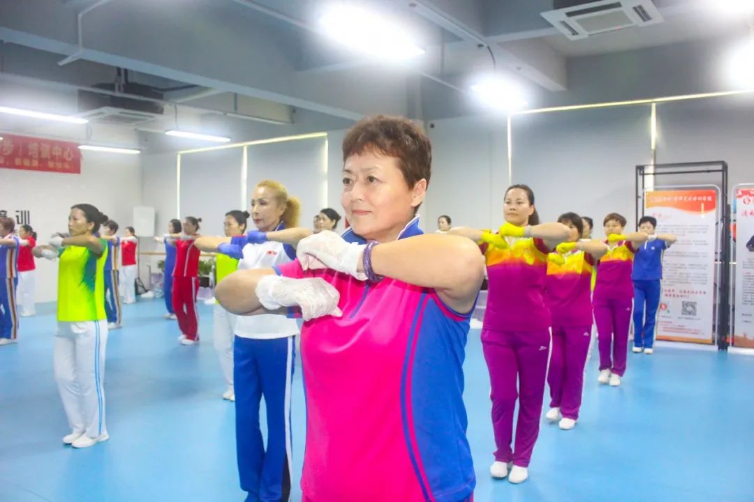 有氧操教练培训_操课教练培训_健身操课教练培训