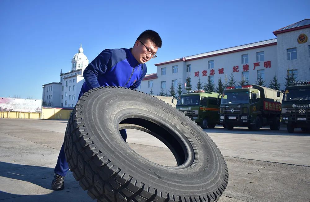 训练器的使用方法_训练器综合方法有哪些_综合训练器训练方法