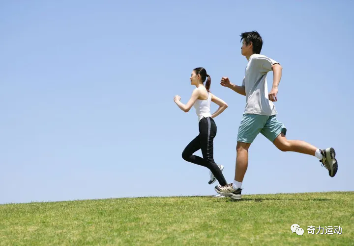 手套健身护腕需要戴多久_健身手套护腕什么牌子好_健身手套需要护腕吗